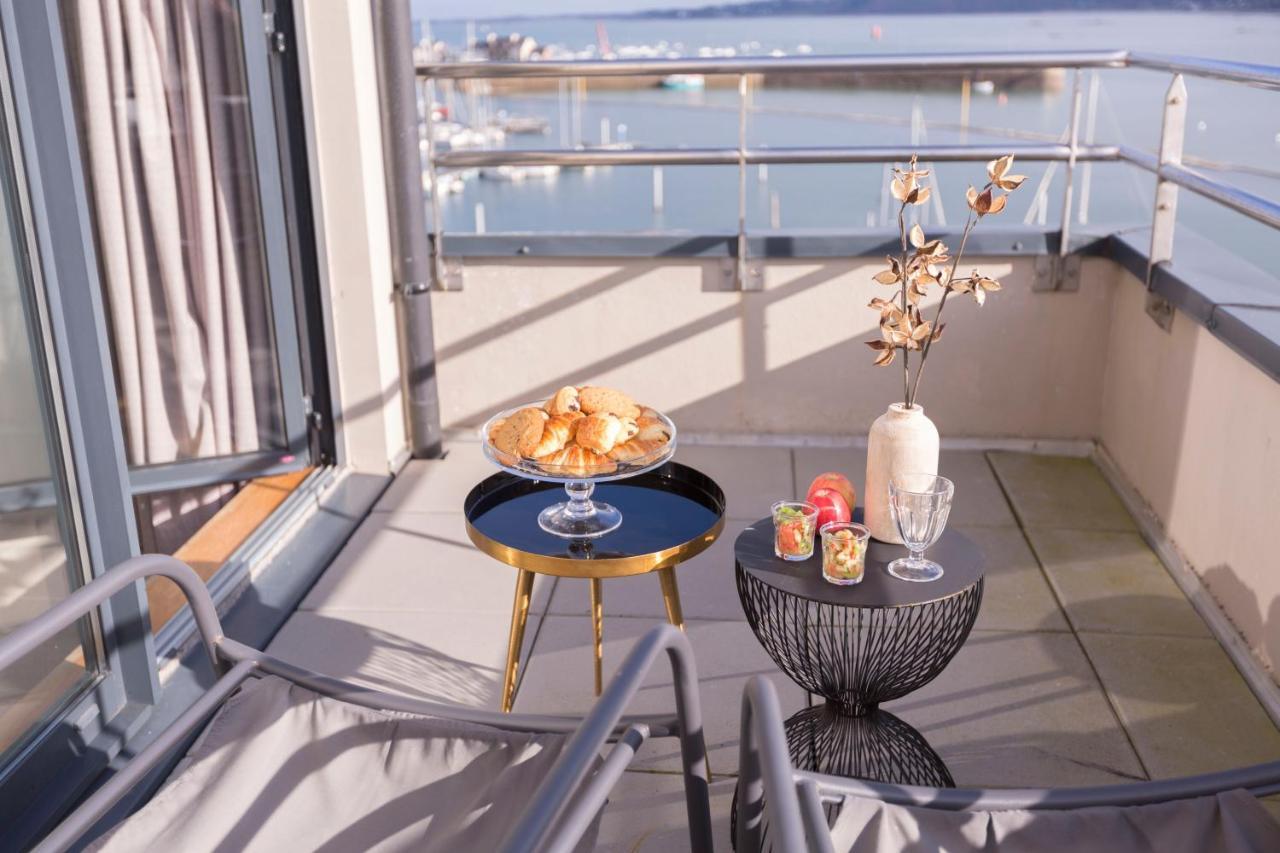Le Nautica Hotel 佩罗斯－吉雷克 外观 照片
