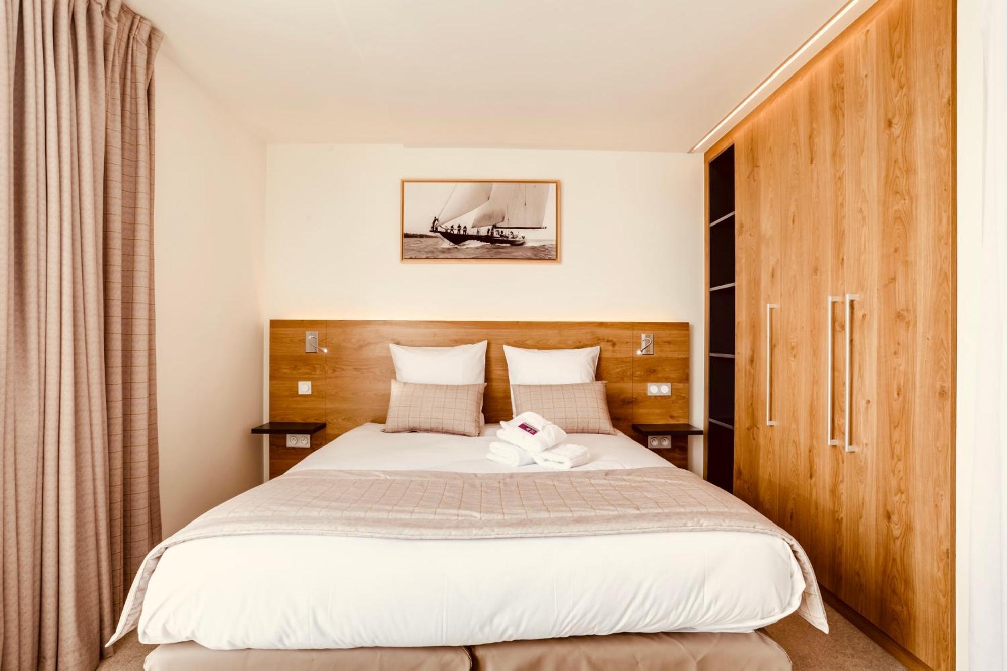 Le Nautica Hotel 佩罗斯－吉雷克 外观 照片