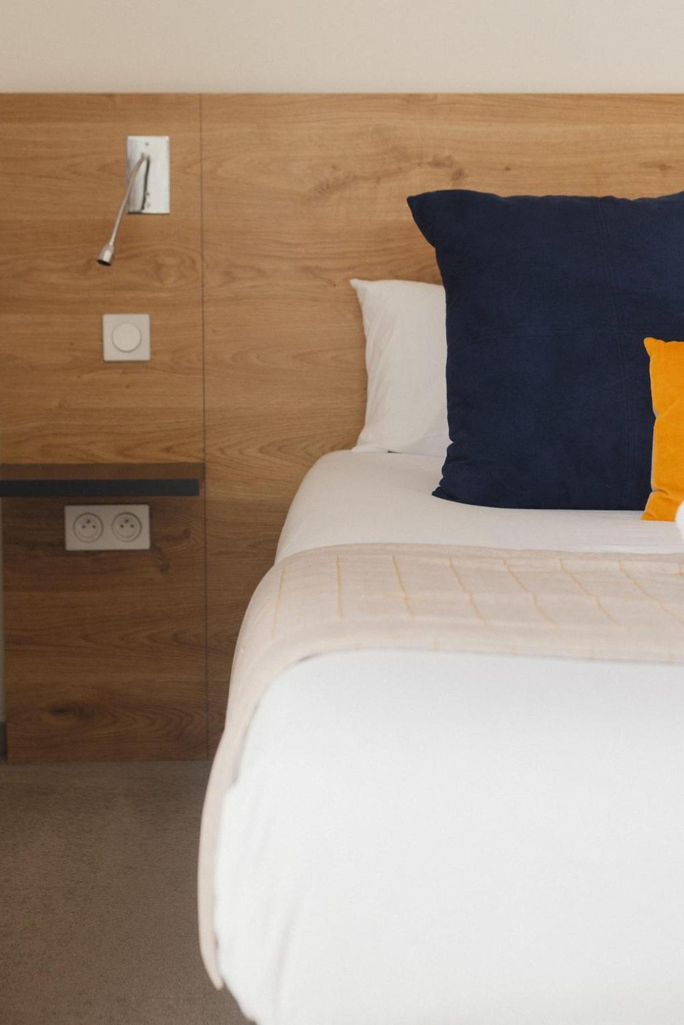 Le Nautica Hotel 佩罗斯－吉雷克 外观 照片